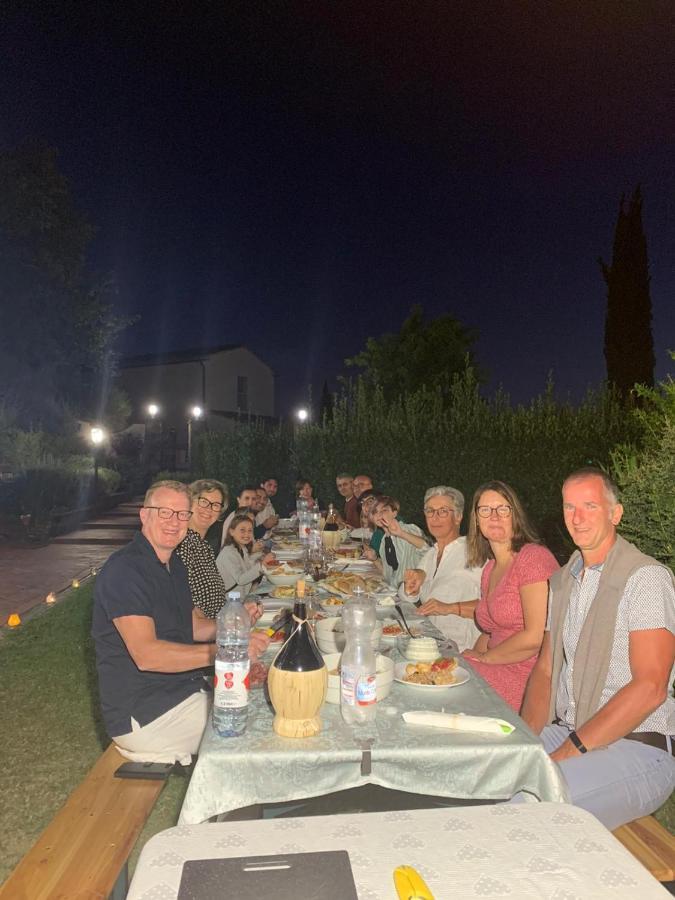 Casa Vacanze "Casale Al Pino" Riparbella Exteriér fotografie
