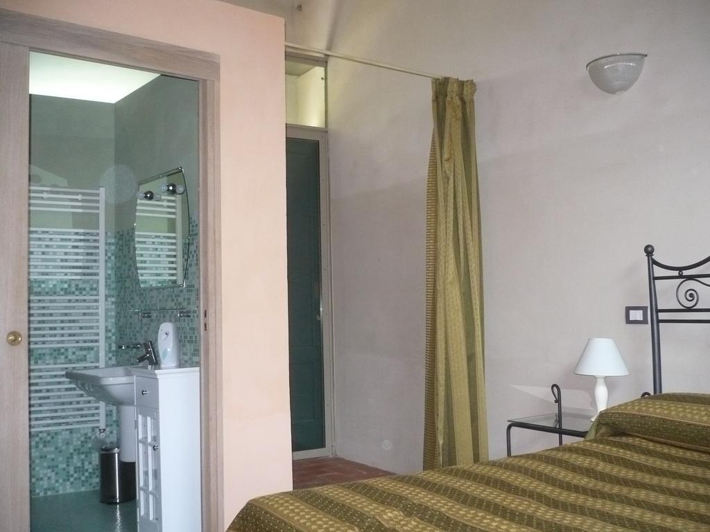 Casa Vacanze "Casale Al Pino" Riparbella Exteriér fotografie