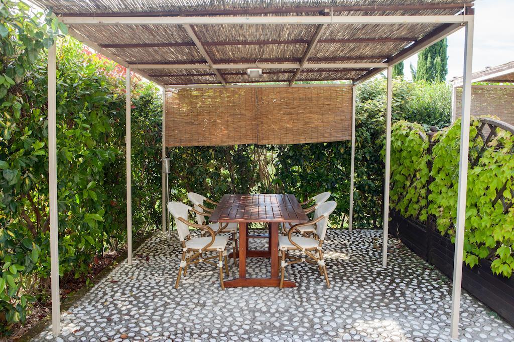 Casa Vacanze "Casale Al Pino" Riparbella Pokoj fotografie